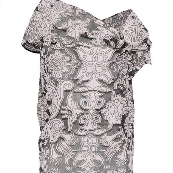 COPY - Roland Mouret Sleeveless Top - Picture 3 of 7